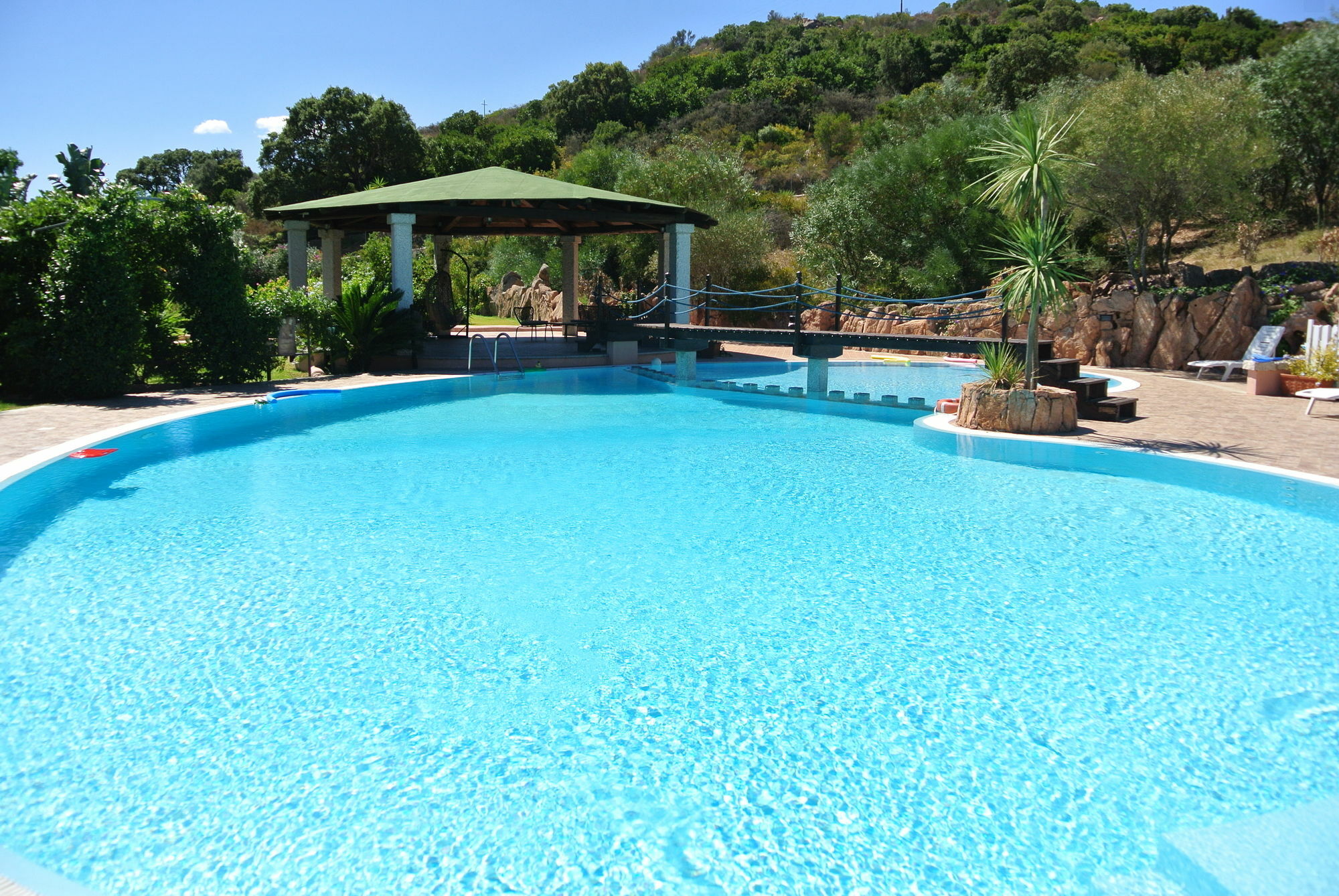 Relais Fenicottero Rosa Guest House Porto Taverna Exterior photo